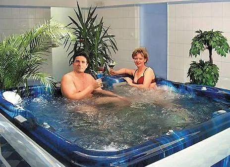 Hotel Hetman Varsó 3*,  Lengyelország
